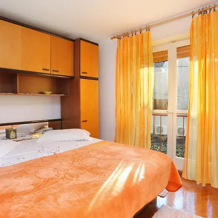With A Parking Space - 18498 Makarska